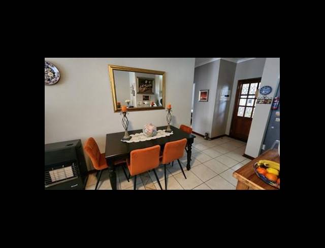 2 BEDROOM TOWNHOUSE FOR SALE IN PRIMROSE